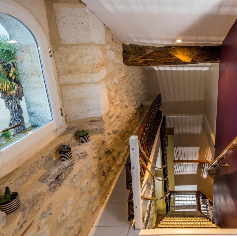 Chambres D'Hotes Le Relais Des Remparts Rions Exteriör bild